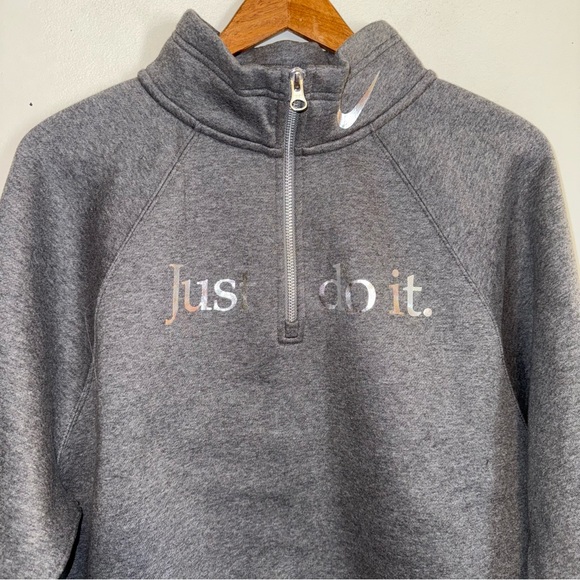 NEW Nike Funnel Sportswear Sweatshirt Women's M Crop LS Half Zip Shinny Logo - Picture 2 of 10